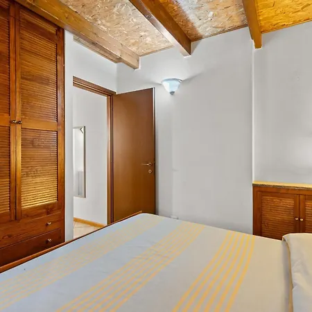 Casa Giorgina- Is Arenas Hébergement de vacances *